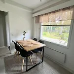 Helmi Villa, Keskellae Sauna Ilmainen Pysaekoeinti Wi-fi 75 Smarttv Omapiha