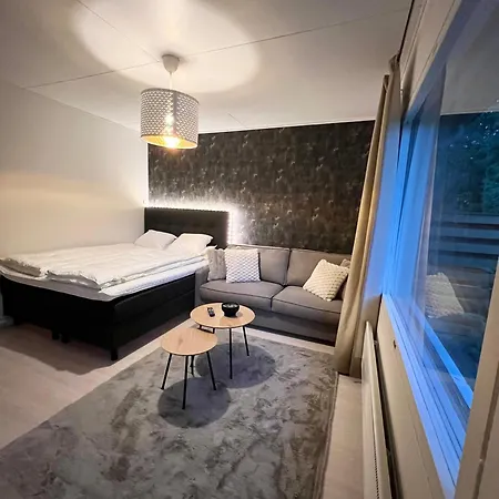 Helmi Villa, Keskellae Sauna Ilmainen Pysaekoeinti Wi-fi 75 Smarttv Omapiha *