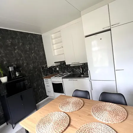 Helmi Villa, Keskellae Sauna Ilmainen Pysaekoeinti Wi-fi 75 Smarttv Omapiha