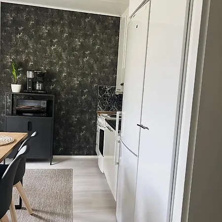 Helmi Villa, Keskellae Sauna Ilmainen Pysaekoeinti Wi-fi 75 Smarttv Omapiha アパート