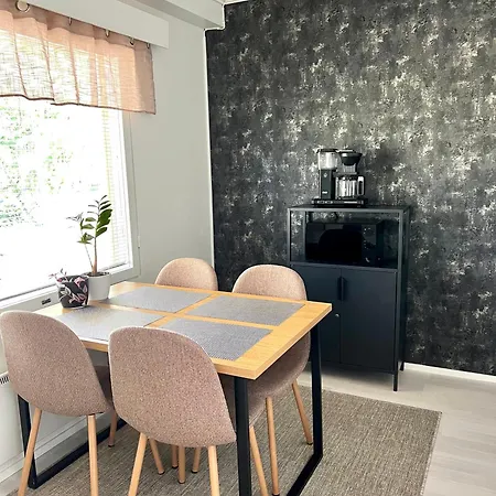 Helmi Villa, Keskellae Sauna Ilmainen Pysaekoeinti Wi-fi Appartement *