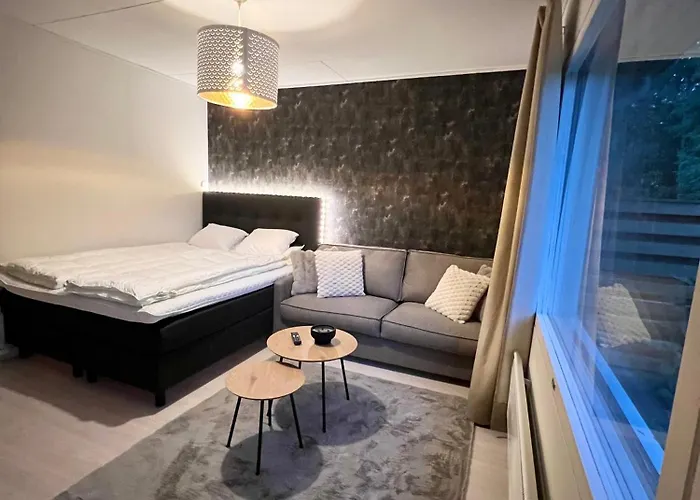 Helmi Villa, Keskellae Sauna Ilmainen Pysaekoeinti Wi-fi 75 Smarttv Omapiha *